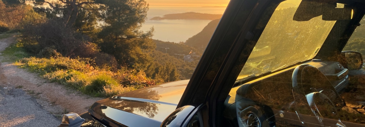 Rent a Mercedes G Class in Saint Tropez, rent luxury car France, rent sports car saint-jean-cap-ferrat, Louer une voiture de sport à Saint-Jean-Cap-ferrat